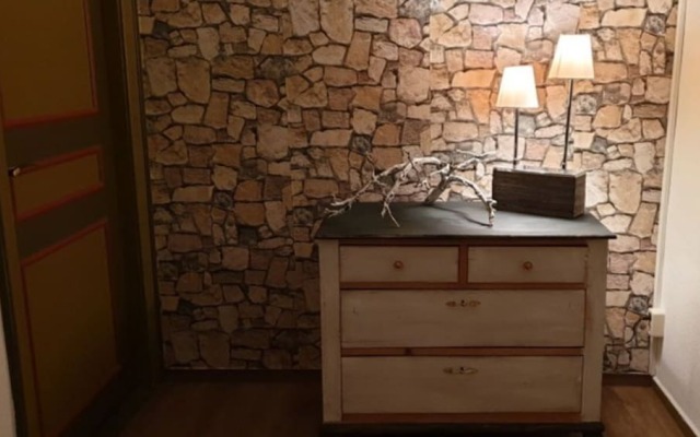 Haduloha Hotel & Restaurant