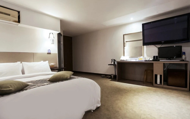 Yeoju Reverse Hotel