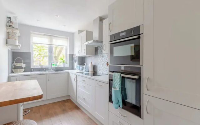 Unique Waterfront 2BD Flat - Rotherhithe