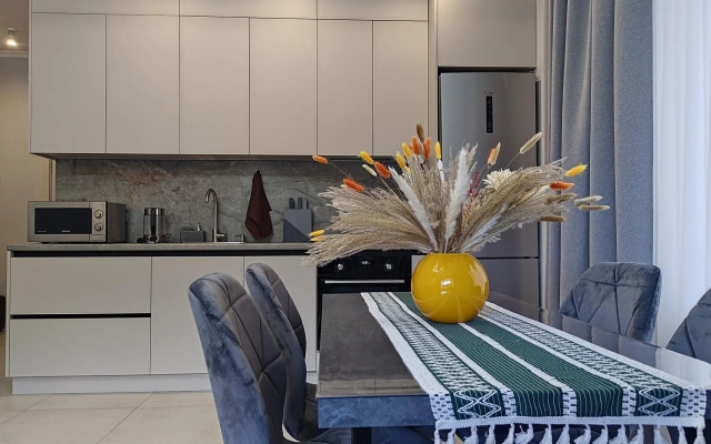Apartment to Live in the Mountains on Estonskaya street 27