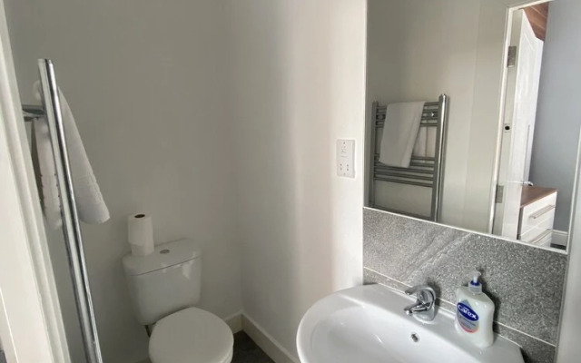 Extra Large Six Bed Six Bath Townhouse