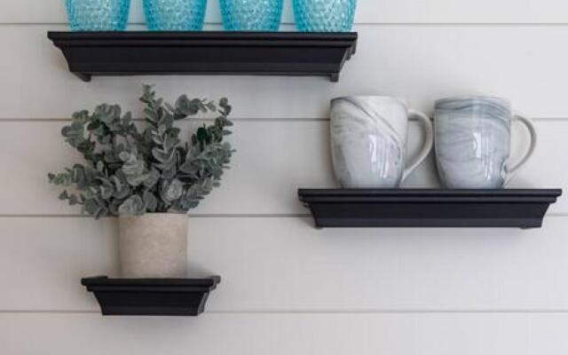 New Wilderness Hideout-cozy Container Home