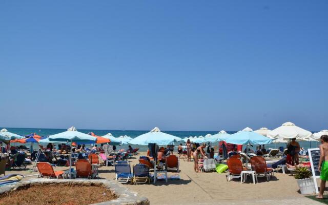 Eleni Beach Apartment