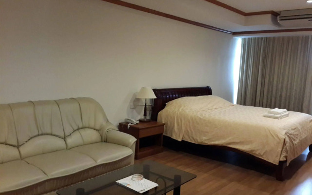 Nanatai Suites