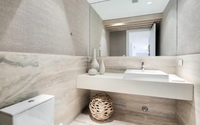 Ocean View Private Residence - 1007