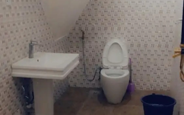 Dazzle Hotels and Apartments