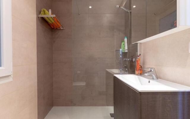 MUNDAKA by Aston Rentals