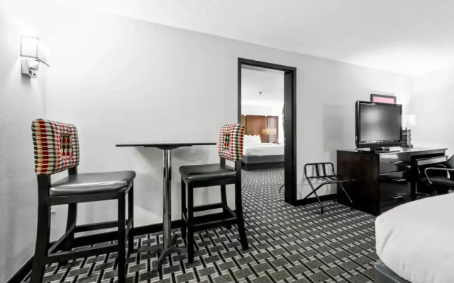Comfort Suites Williamsburg Historic Area
