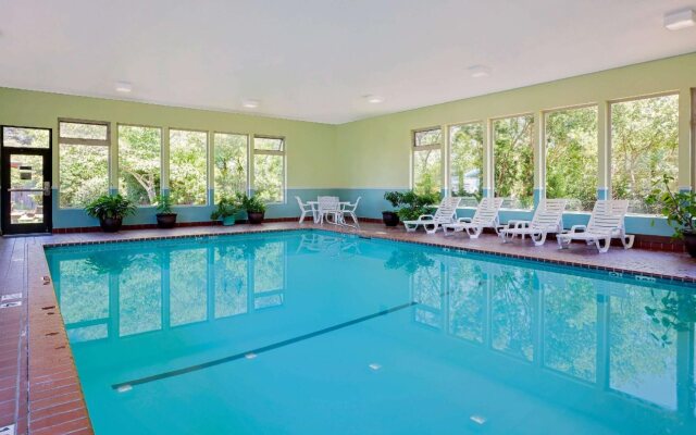 Days Inn & Suites by Wyndham Arcata