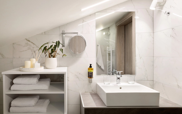 Thess Residences