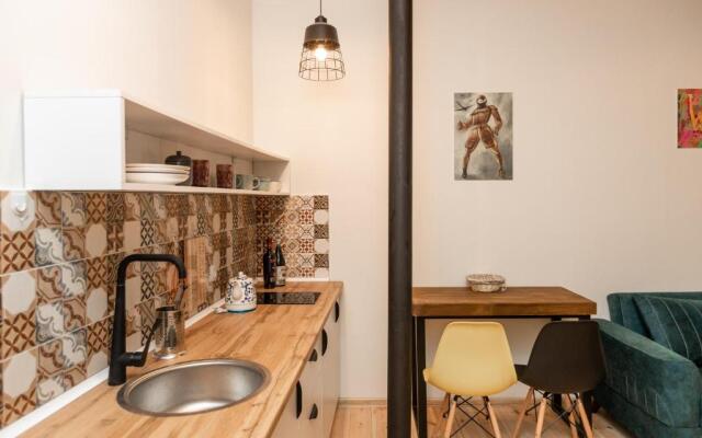 Giorgi's apartment