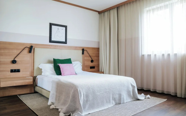 WorkNomads LAB Hotel-Coliving & Coworking