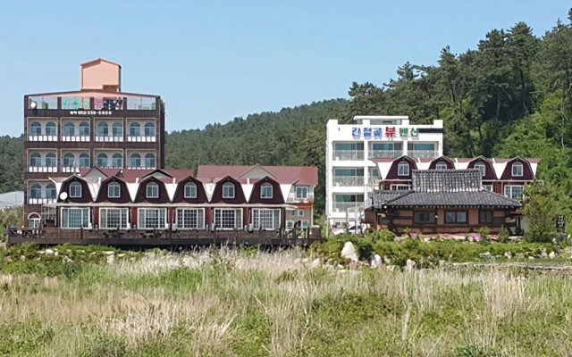 Ulsan Ganjeolgot View Pension