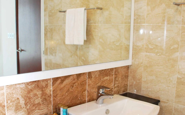 Paragon Serviced Suites @ Straits View