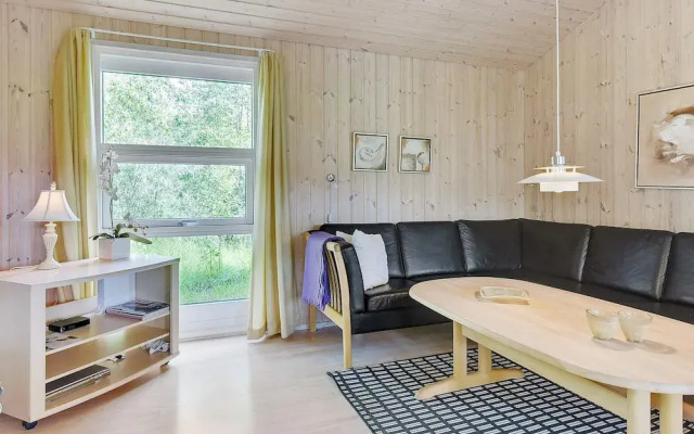 8 Person Holiday Home in Albaek