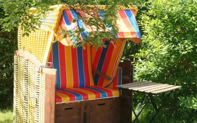 "lee" in House Smaswai 10