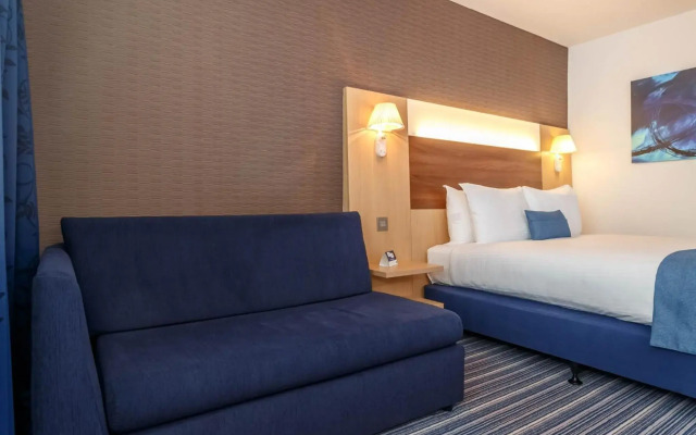 Holiday Inn Express Leigh - Sports Village by IHG