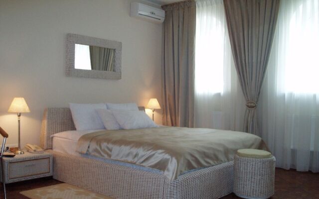 ZS Club Hotel