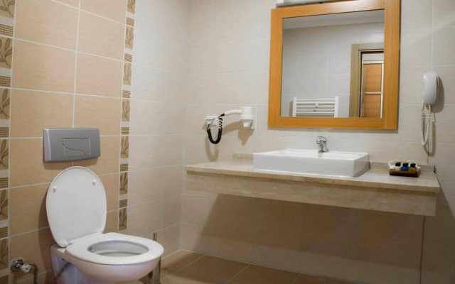 Westport Istanbul Hotel