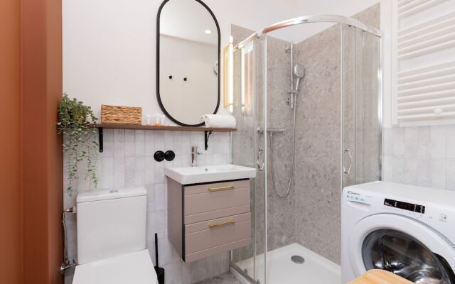 Stylish Gdynia Downtown by Renters