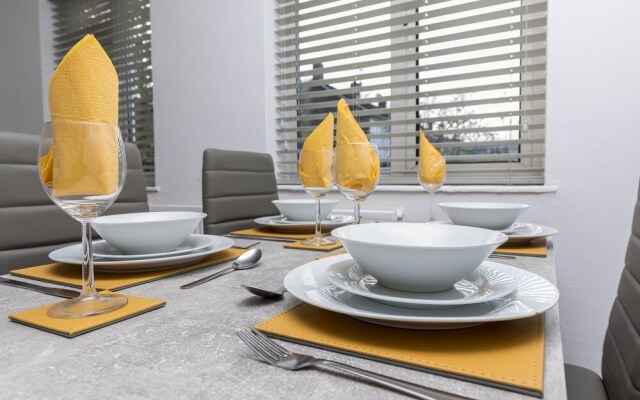 Lark Rise Apartments