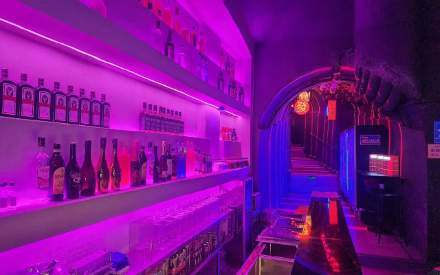 Higher Boutique Hltel