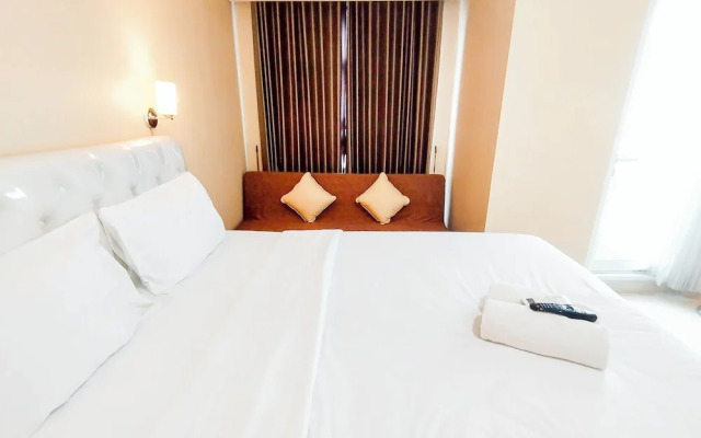 Stunning Studio with Strategic Location at Grand Sungkono Lagoon Apartment