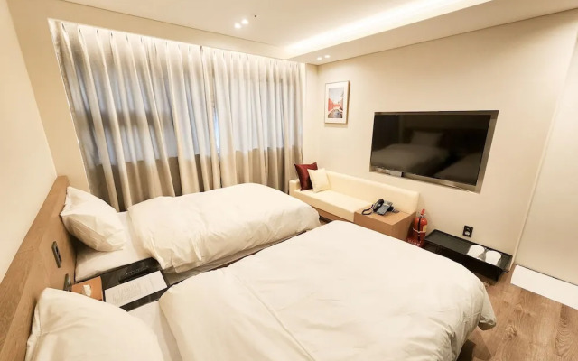 Eden Foret Hotel