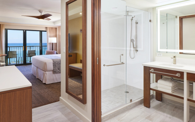 Outrigger Kaanapali Beach Resort