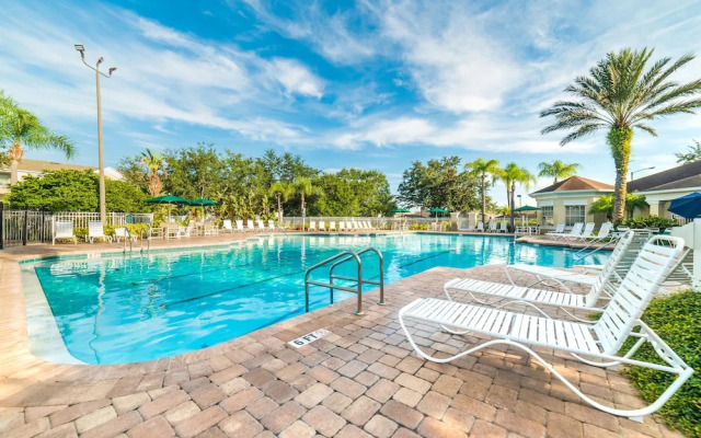 Cristina's Windsor Palms Villa