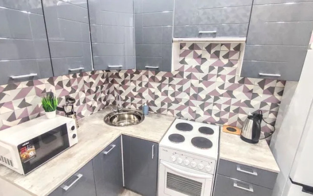 ДейлиРент-НН на ул. Июльских Дней, д. 1, корп. 2