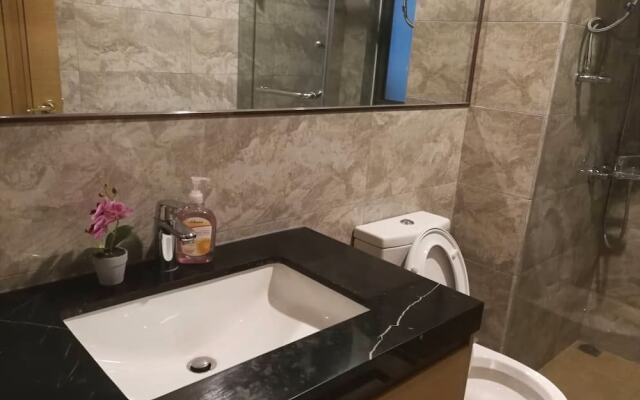 JB City CIQ-R&F Shopping Mall Apartment