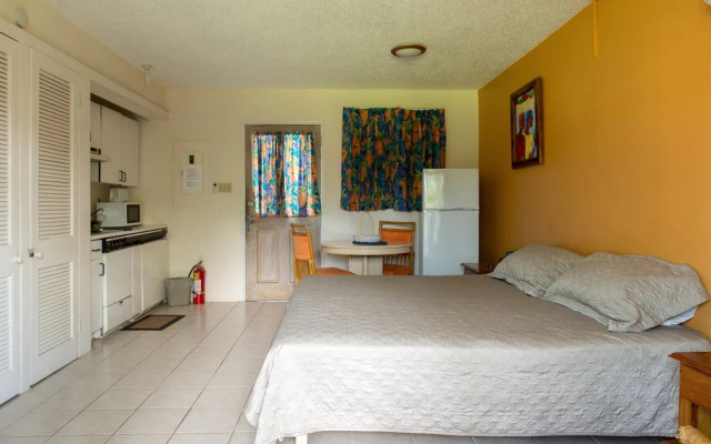 Point Village Beach Studios & Suites