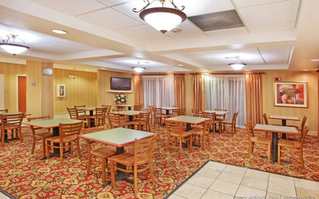 Holiday Inn Express Carrollton