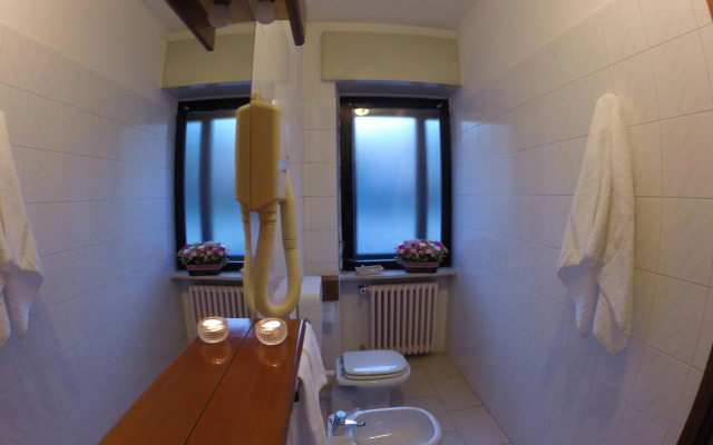 Flying Hotel