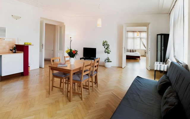 Royal Road Residence