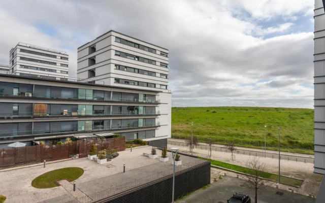FLH Expo Modern Flat with Balcony
