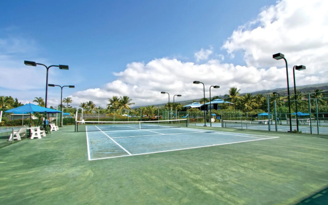 Holua Resort