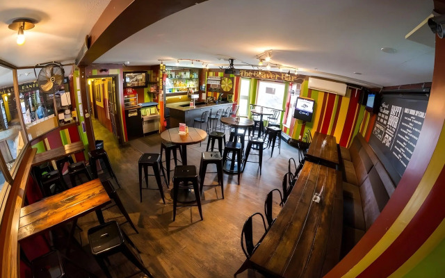 Samesun Banff - Hostel