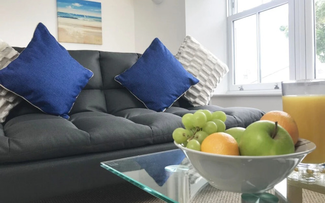 Lux Blu - Truro Apartment