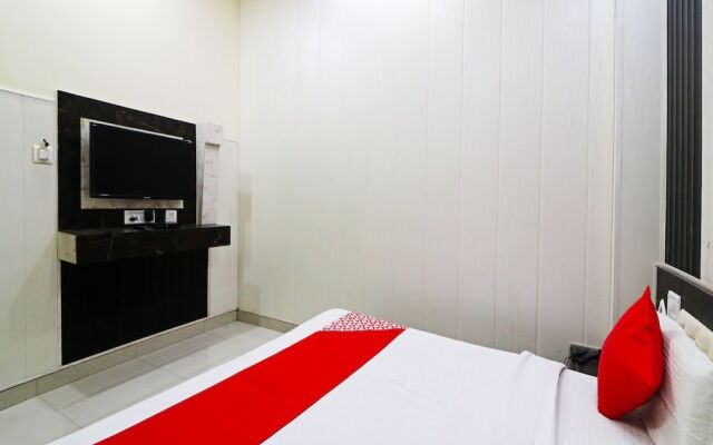 Oyo 62361 Silver Pearl Beach Resort