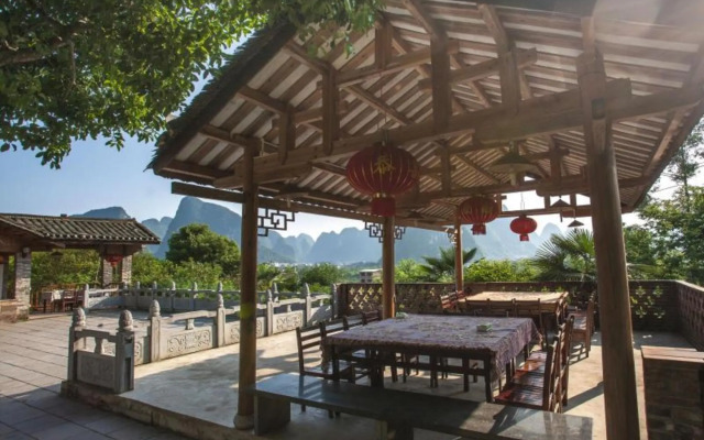 Riverside Retreat Hotel