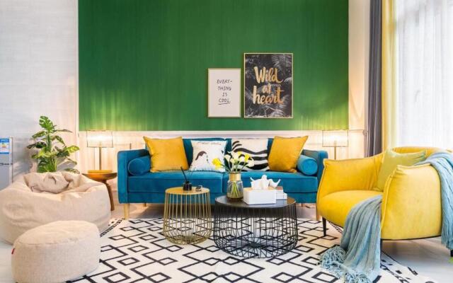 Wuhan Wuchang·Qunxingcheng Square · Locals Apartment 00121920