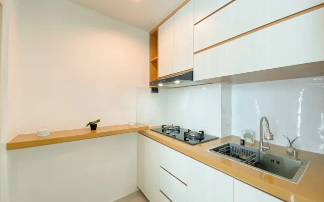 Comfort And Spacious 2Br Grand Kamala Lagoon Apartment
