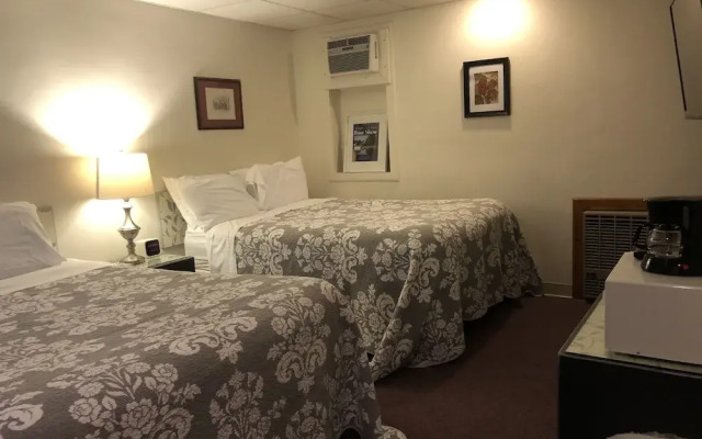 Skaneateles Inn on 20