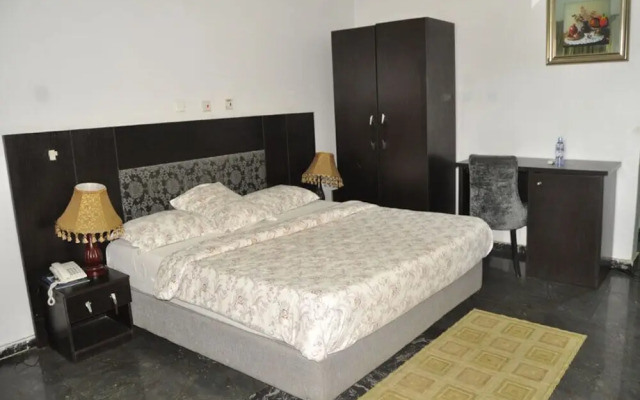 Transtell Suites & Apartments