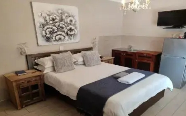 Bird's nest Guesthouse