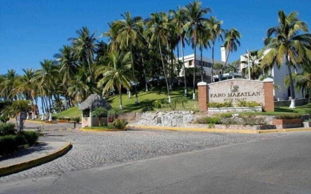 Faro Mazatlan Beach Resort