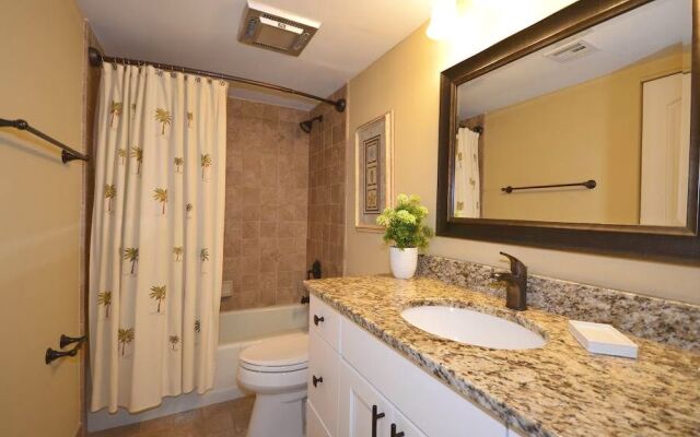 Plantation Club 470 by RedAwning