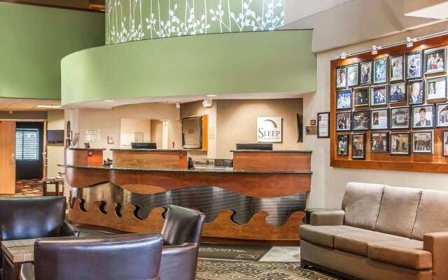 Sleep Inn & Suites Conference Center and Water Park